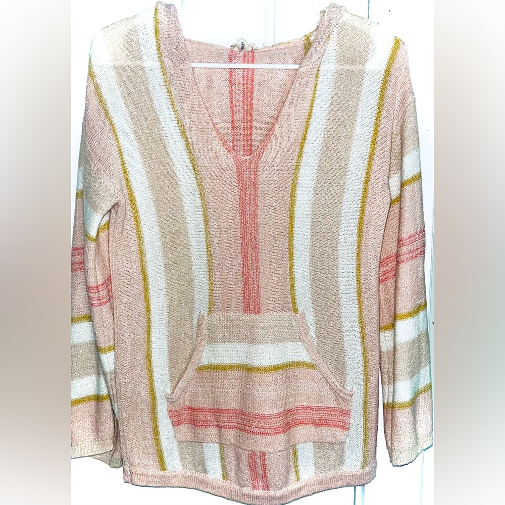 Hem & Thread pullover hoodie size Small beautiful coral colors light weight
